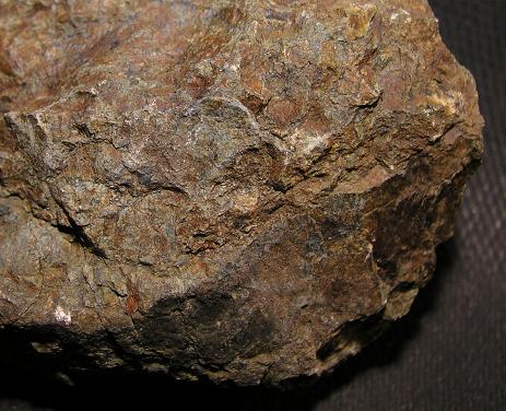 Cataclasite-and-Pseudotachylite